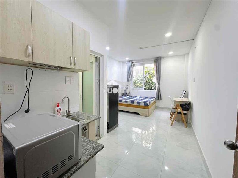 Phòng studio - cửa sổ lớn - thang máy - giờ tự do