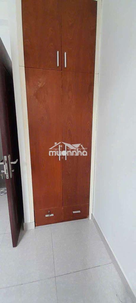 Cho thuê phòng trọ lầu 2 đường trần quang diệu quận 3 - 4