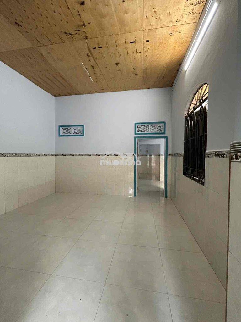 Bán nhà chính chủ gần trung tâm y tế dĩ an