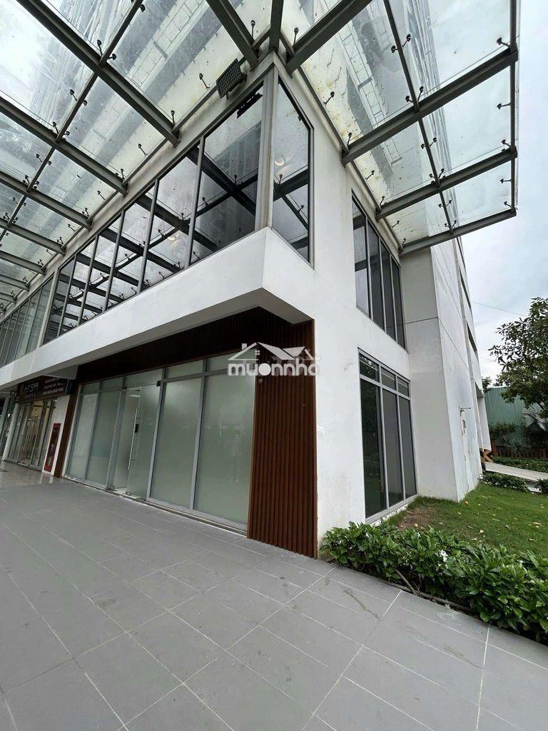 Cho thuê căn góc shophouse luxgarden, 130m2, 16 triệu - 2