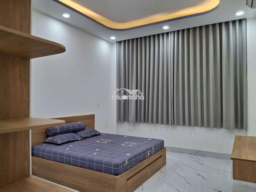 Nhà rộng rãi 70m2 ngay trung tâm thị trấn nhà bè sát q7  - 3