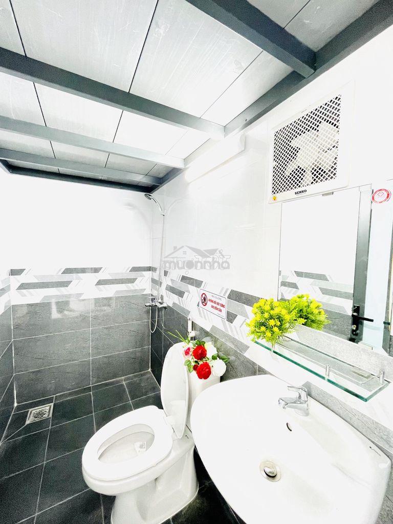 Ban công - full nt - gác lửng cao 2m - nhà xe rộng không thu phí - 4