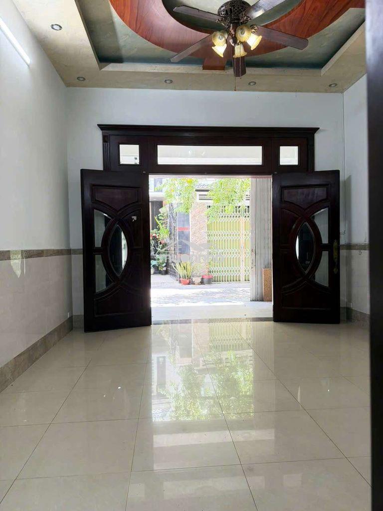 Cho thuê nhà hẻm  vườn lài, 4.5x17, 1 trệt, 2 lầu, st, 4pn, 14 triêu - 2