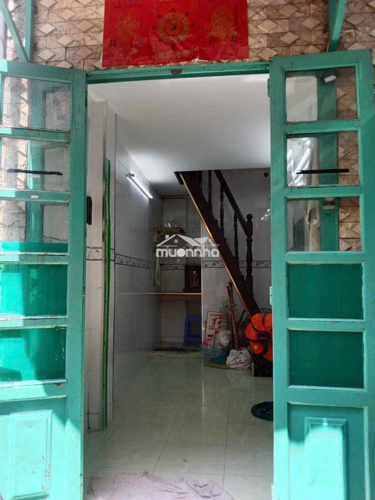 Nhà cách mạng tháng 8,có 1 trệt,2 lầu,2wc. - 3