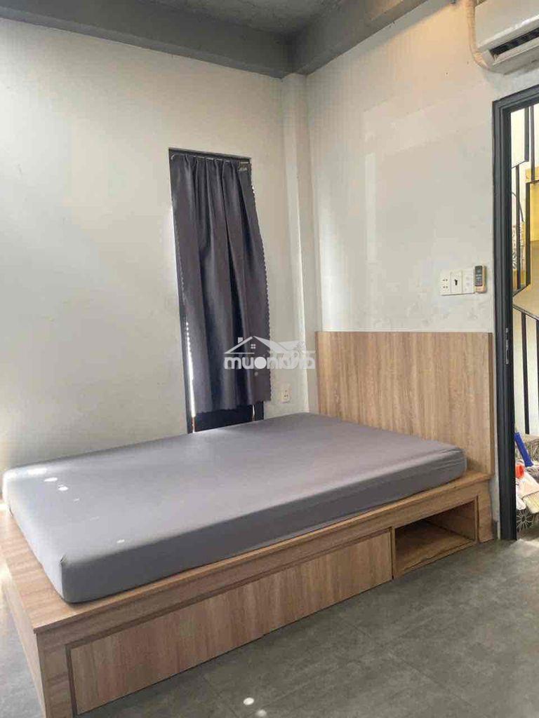 Cho thuê phòng trọ cửa sổ đón sáng thoáng mát ngay sát phố bùi viện - 4