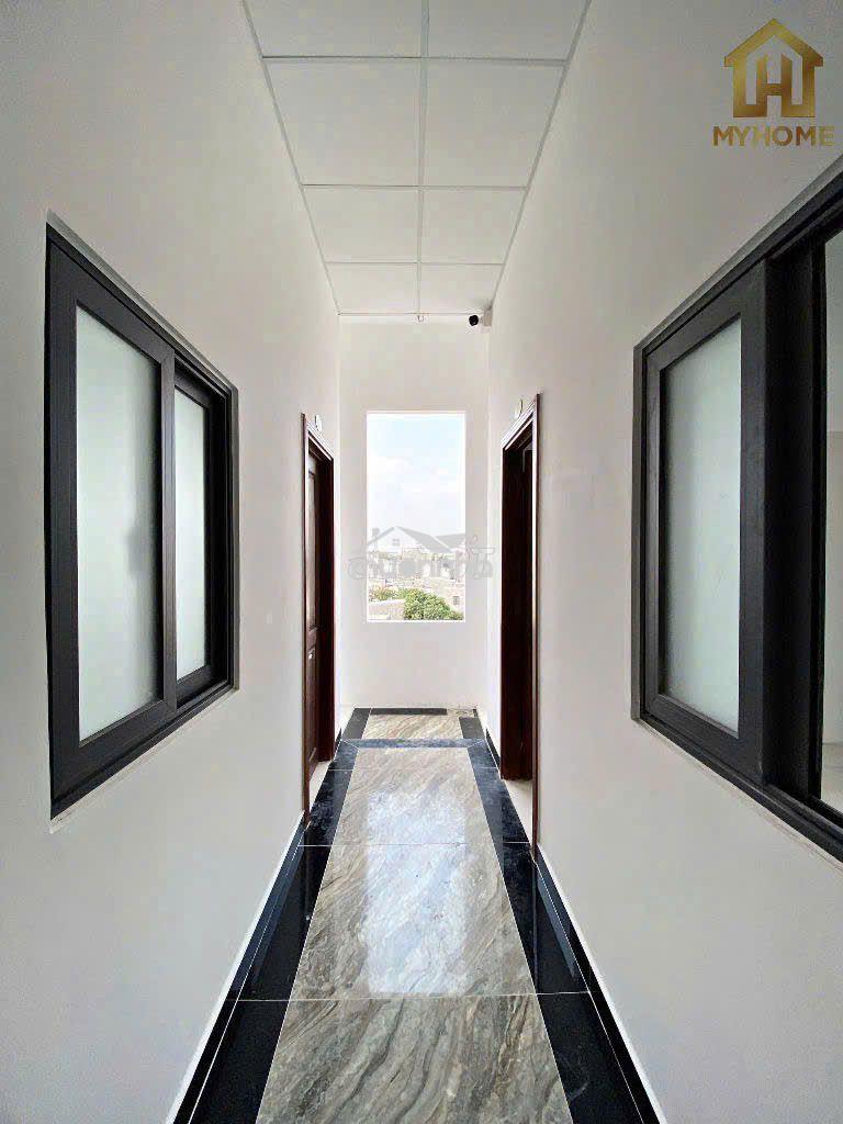 1 phòng cuối giá 2tr9 tại ngã tư gò mây , lê trọng tấn ! - 2