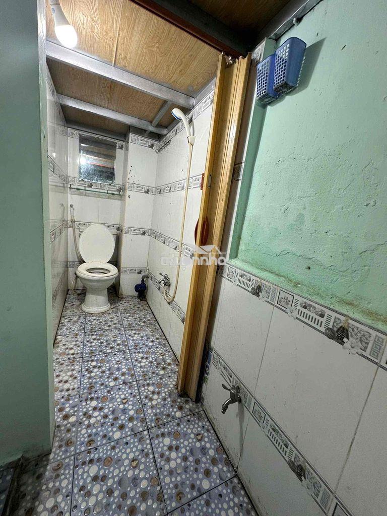 Phòng có gác đối diện bến xe miền đông - 4