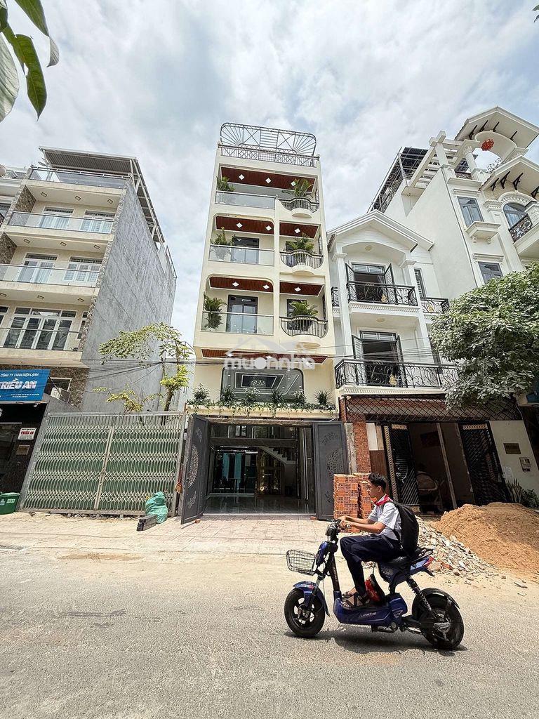 Siêu phẩm ngang 5,5m 4 tầng thang máy hẻm 14m thông khu vip tch 10