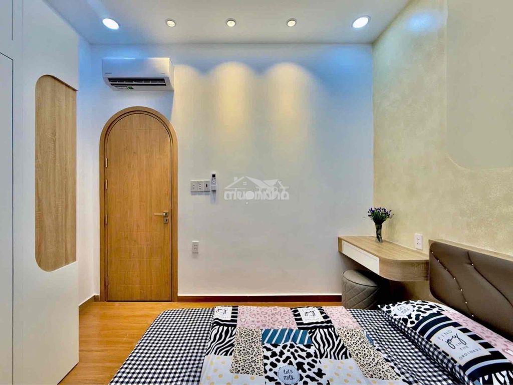 Nhà đẹp view landmark 81 - giáp quận 1 - 43 m2 - 5. xtỷ võ duy ninh, - 4