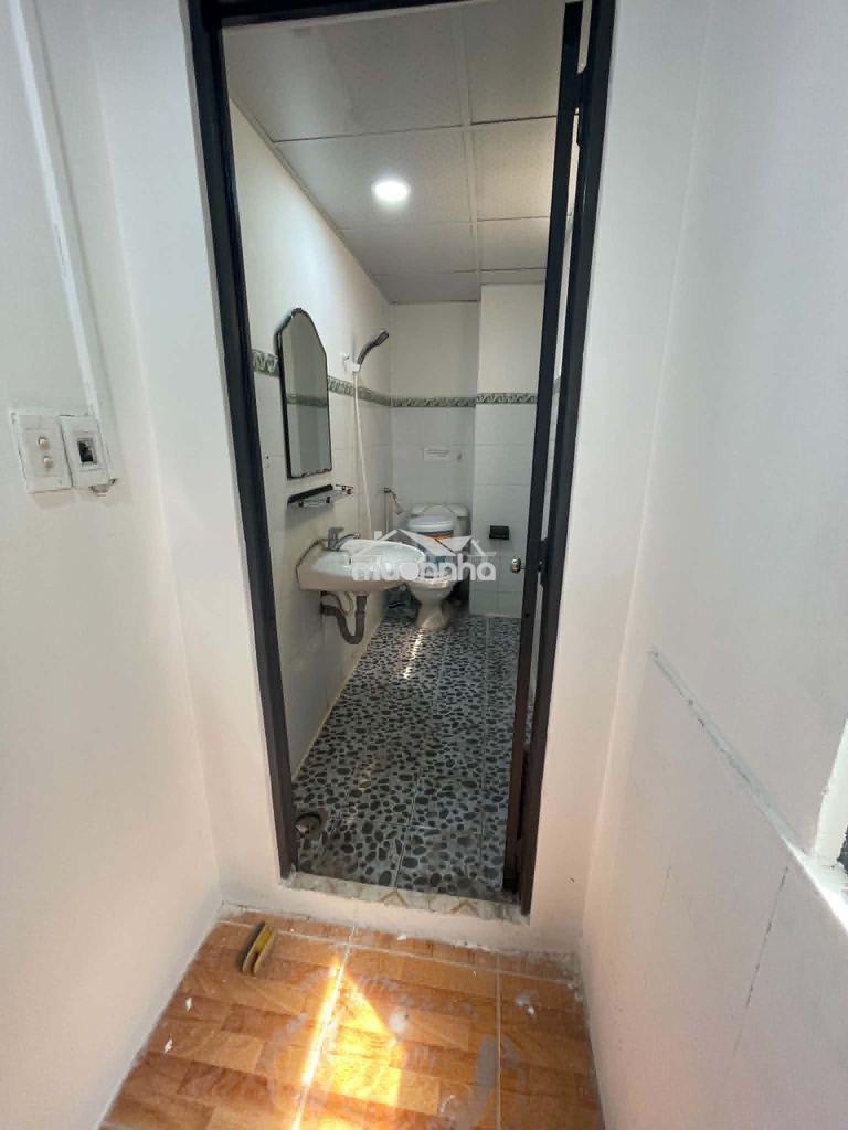 Cho thuê văn phòng mặt tiền lê quốc hưng q4 chính chủ - 3