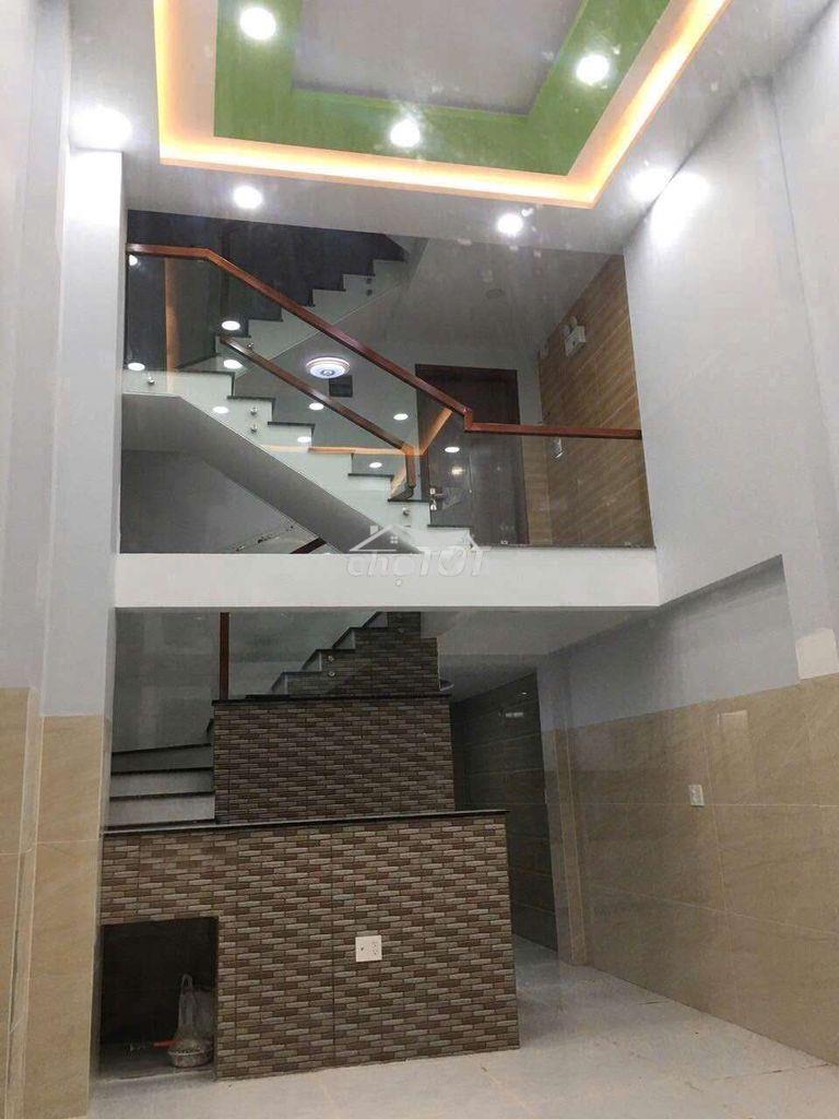 Cho thuê nguyên căn trống , sạch đẹp, 5pn3wc, quang trung p11 gò vấp