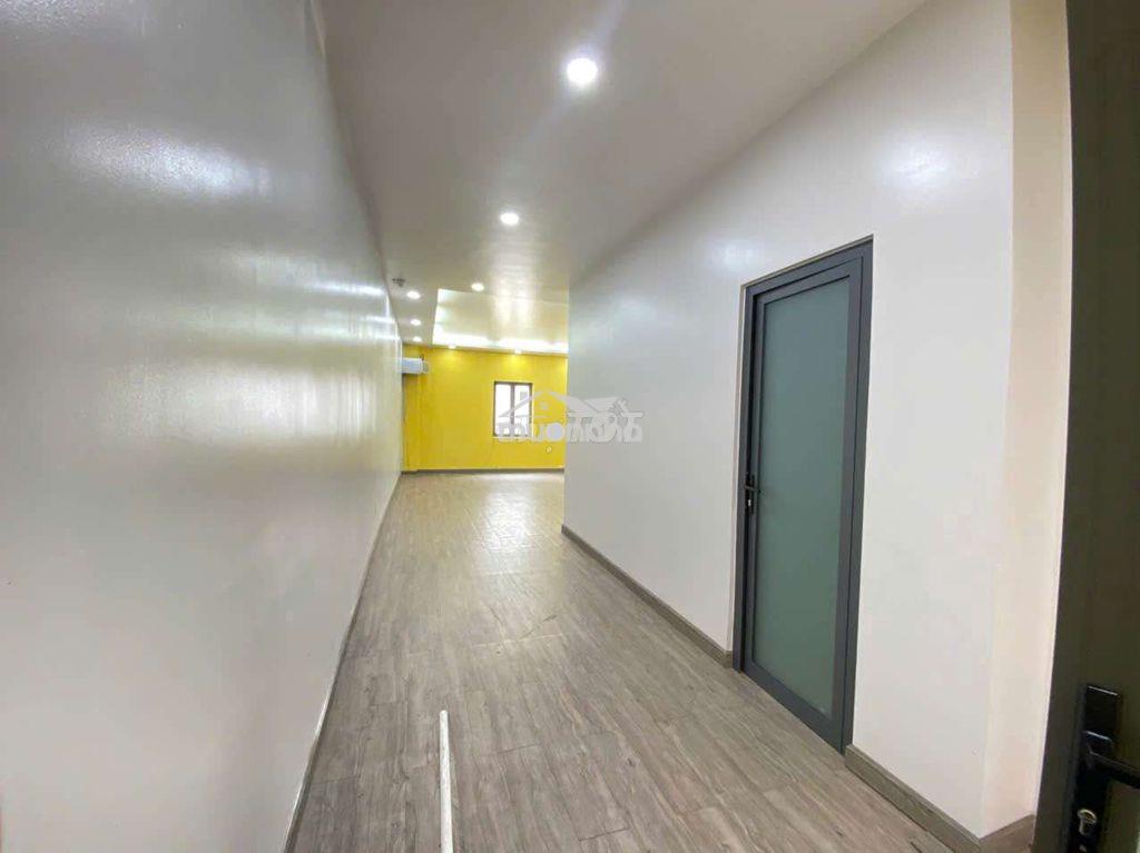 Văn phòng giờ tự do 24/7 120m2 giá 19 triệu/tháng mặt tiền trường sơn - 4
