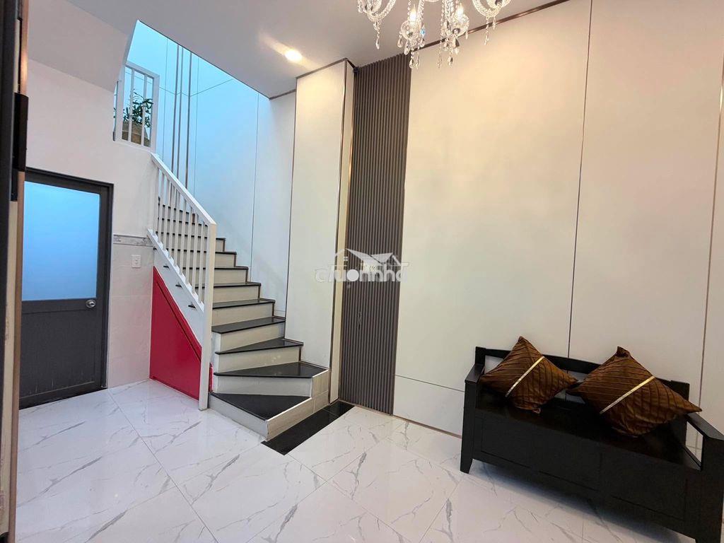 Nơ trang long p.11 bình thạnh, hẻm 1 xẹt, dt 24m2 giá 3.55 tỷ tl - 4