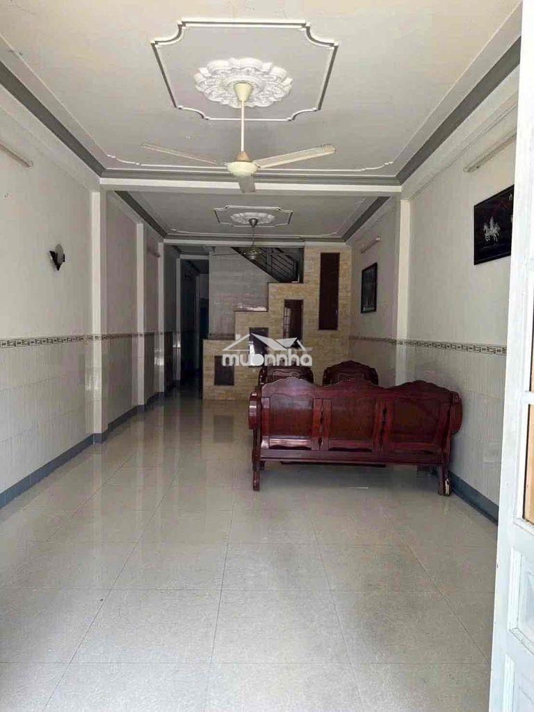 Nhà trệt lầu 4x20m 03phòng phù hợp ở gia đình, vp cty kdc 586 - 2