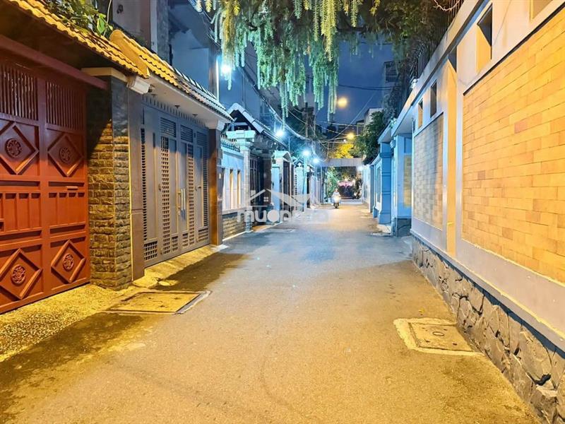 Nhỉnh 8ty,nhà 4 tầng gần 60m2 khu vip đào duy anh phú nhuận