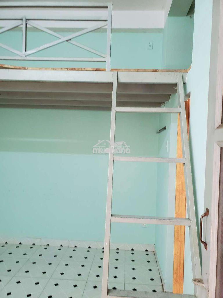 Khu vực an ninh khu dân cư đông đúc gần chợ và trường học - 3