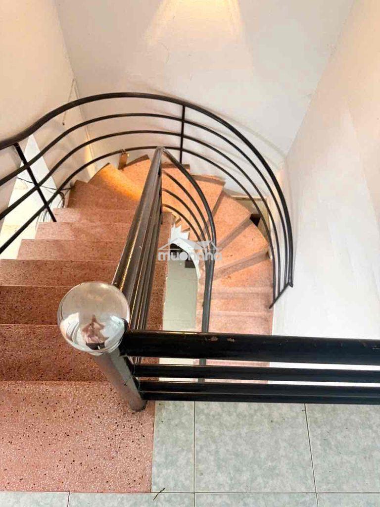 Cho thuê nhà hẻm xe hơi kdc lý phục man, phường bình thuận, q7 - 2