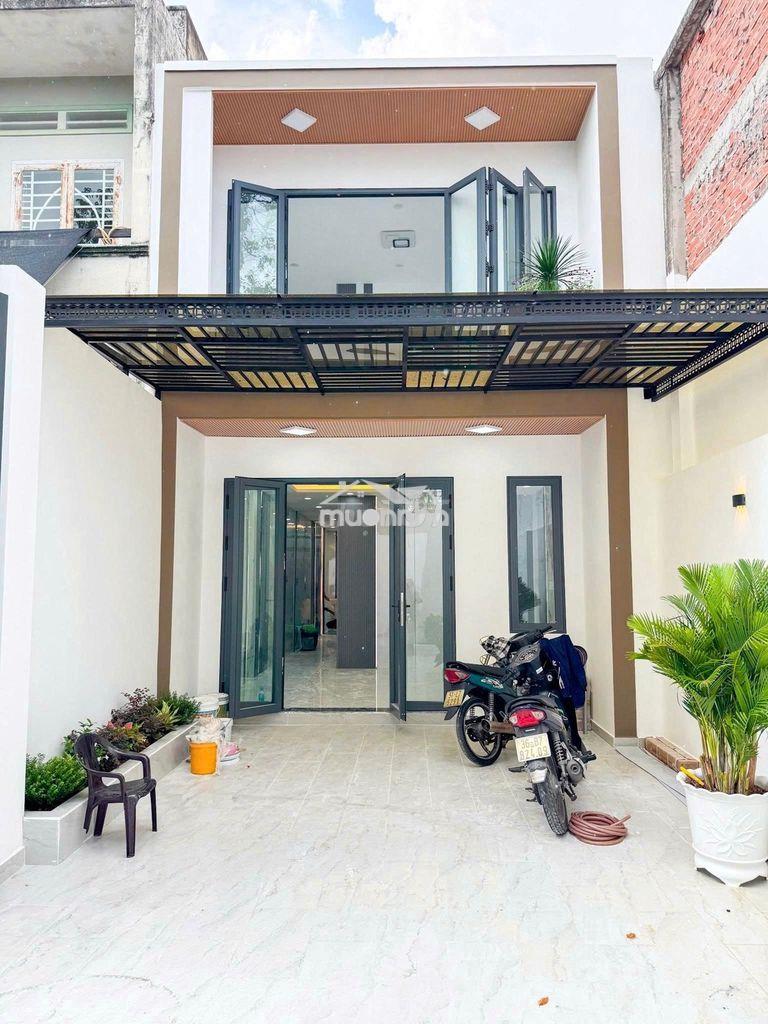 Xách ba lô vào ở ngay full nội thất - nhà 2 tầng gần trường học - 3pn