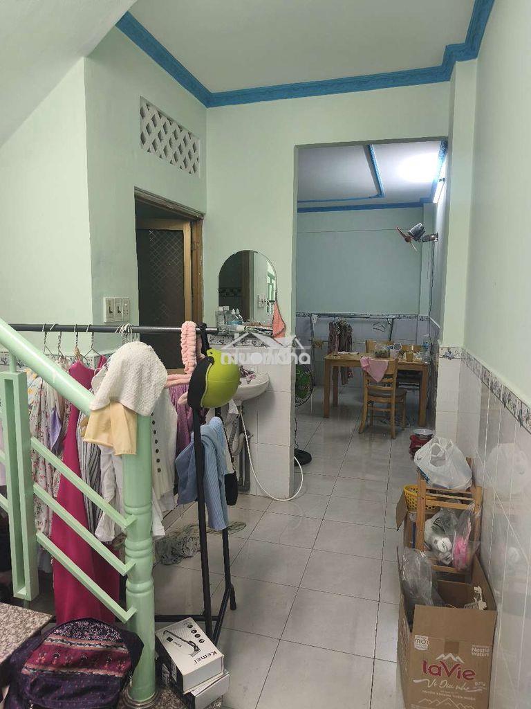 Cho thuê nhà nguyên căn có sẵn máy lạnh, giường,tủ quần áo  - 2