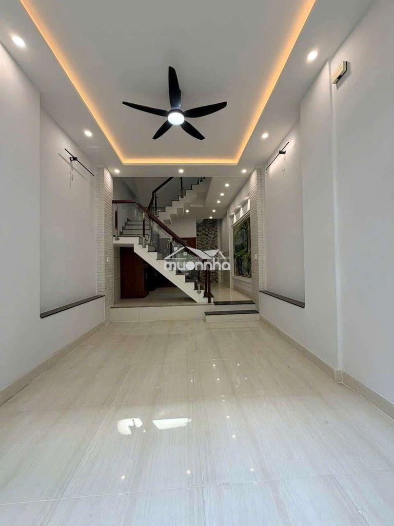 Cho thuê nhà 3 lầu st hẻm xe tải/ nguyễn văn khối gầncông viên lànghoa