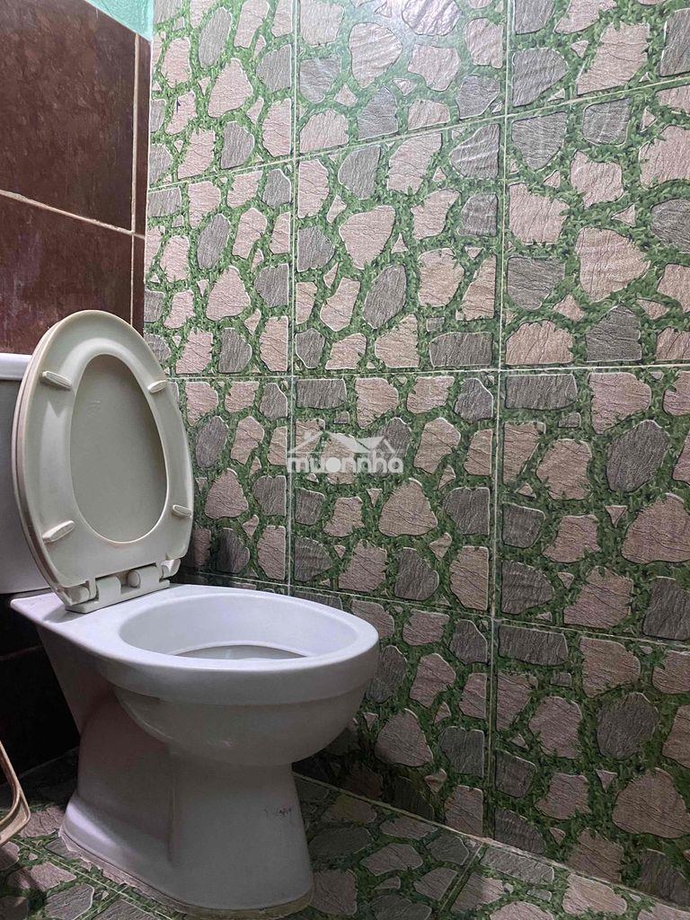 Phòng đầy đủ nội thất tầng 2 cửa vân tay giờ giấc tự do - 3