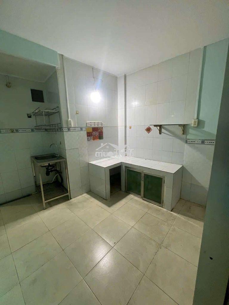 Nhả thuê nguyên căn  1pn 2wc ,nhà ở liền - 3