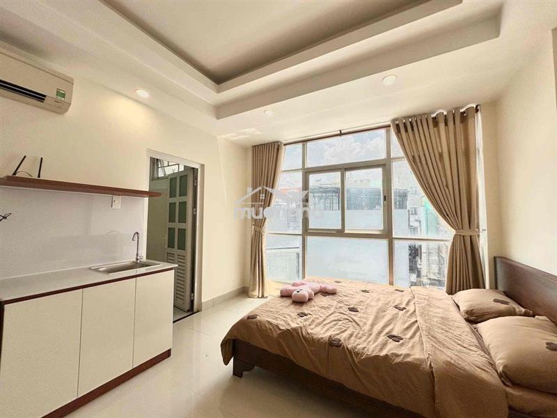 Cho thuê studio full nt- khu bạch đằng- thang máy- cửa sổ trời lớn