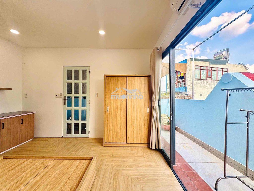 Phòng ban công view siêu đẹp siêu sang gần aeonmall đh công thương - 4