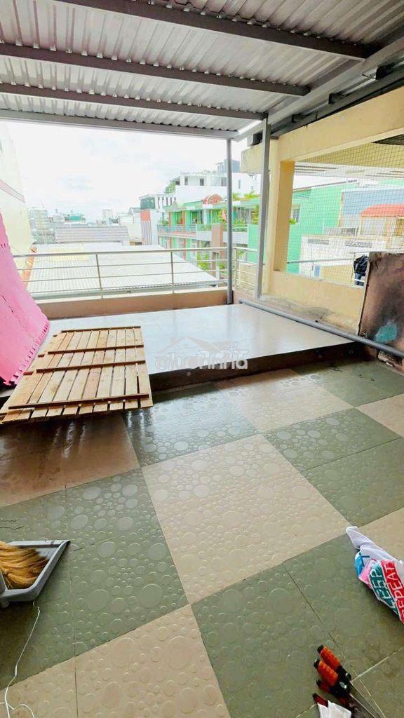 Nhà đúc 3 tấm 3 phòng ngủ đang làm mới đẹp hơn  - 4