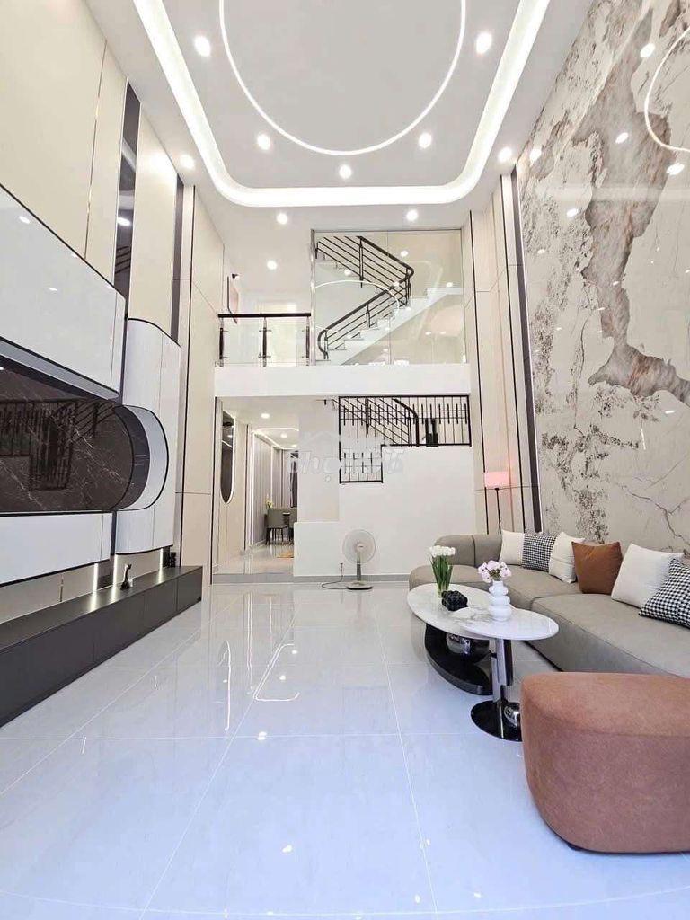 🏡 Bán nhà đúc btct đẹp lấp lánh đường âu dương lân p2 q8
- 4