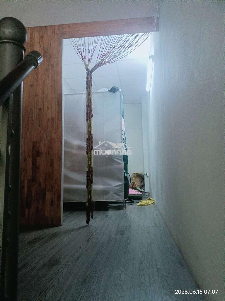 Nhà gác lững, kiệt 389cmt8 - 3