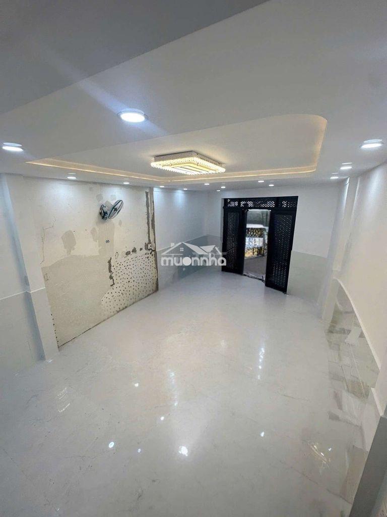 Nhà đẹp 2 tầng_4,5mx10,5m_hẻm xe hơi thông_chợ thiếc lê văn khương q12 - 3