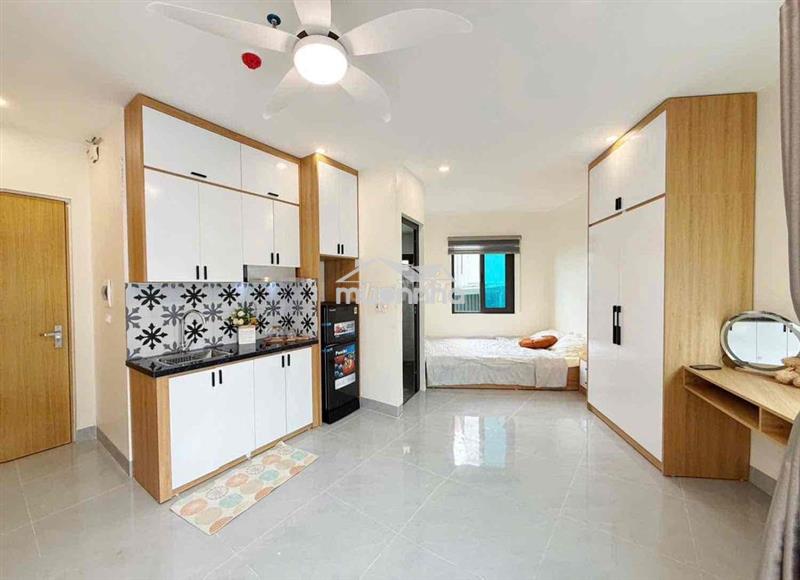 Cho thuê studio ban công tiện nghi ngay tân định