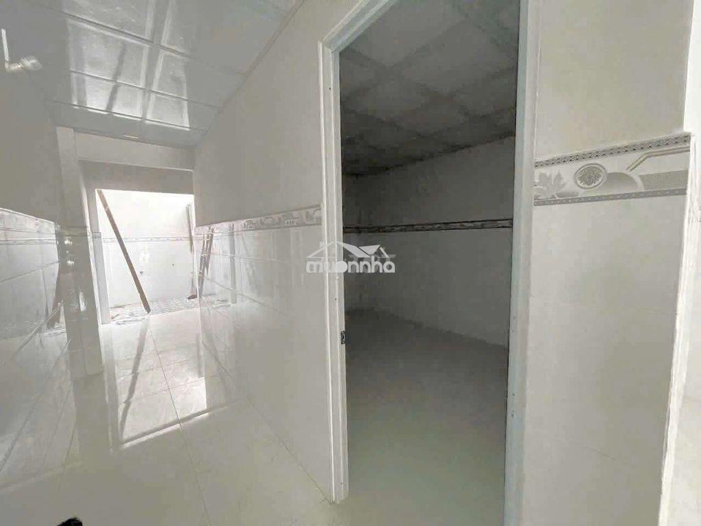 🏠 Chủ gửi nhà ấp 3,gần chợ đầu mối, xuân thới thượng, 2 phòng 🏠 - 2