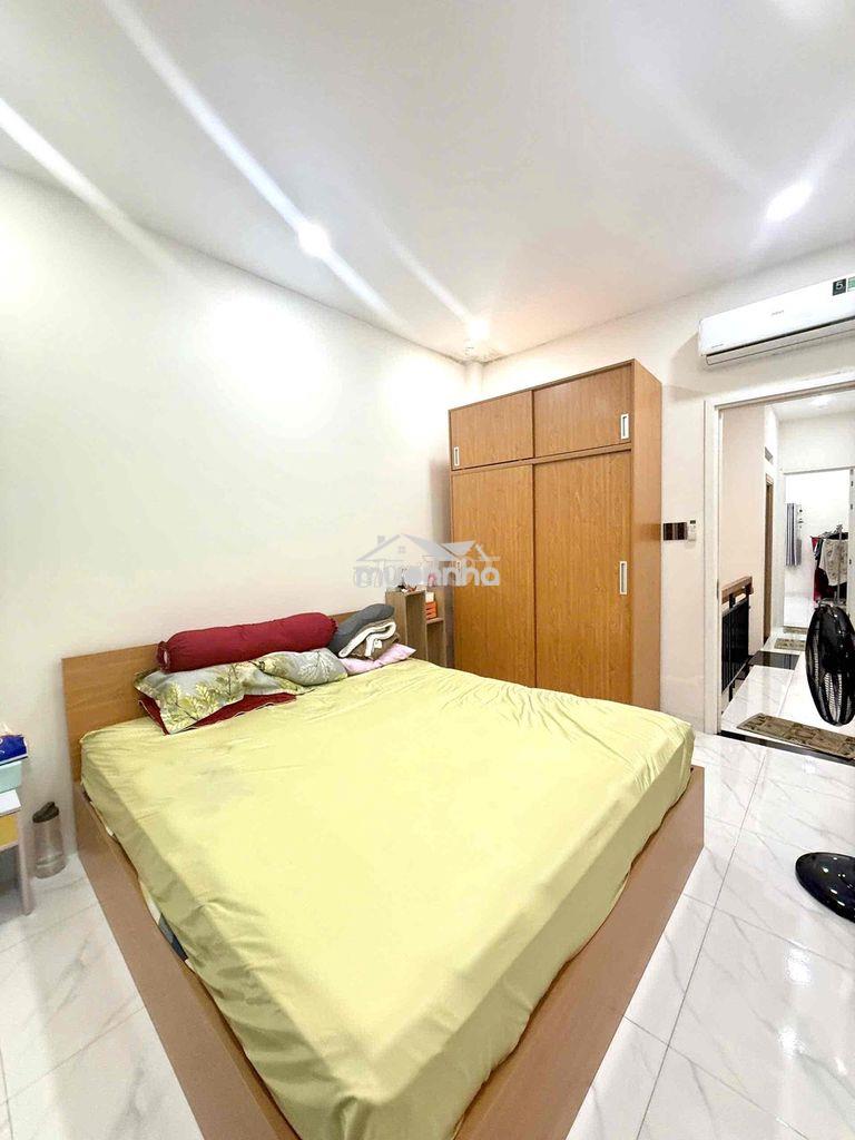 Hơn 4 tỉ - nhà hiện hữu hoàn công- 40 m2 gần mặt tiền- hẻm 3m - 4