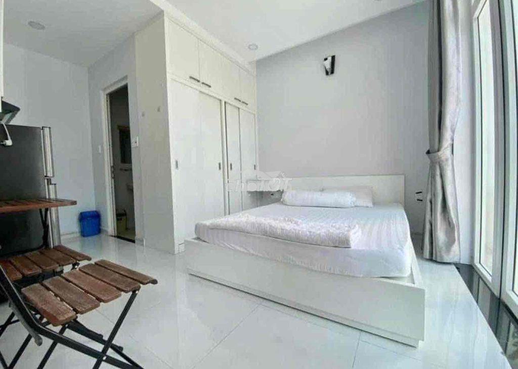 Cho thuê phòng đẹp ban công tại cmt8 quận tân bình - 2