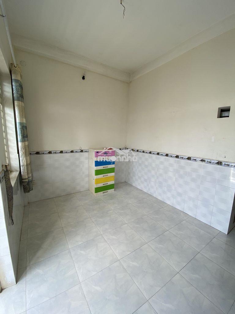 Phòng trọ ban công & cửa sổ thoáng mát - ngay etown cộng hòa - 2