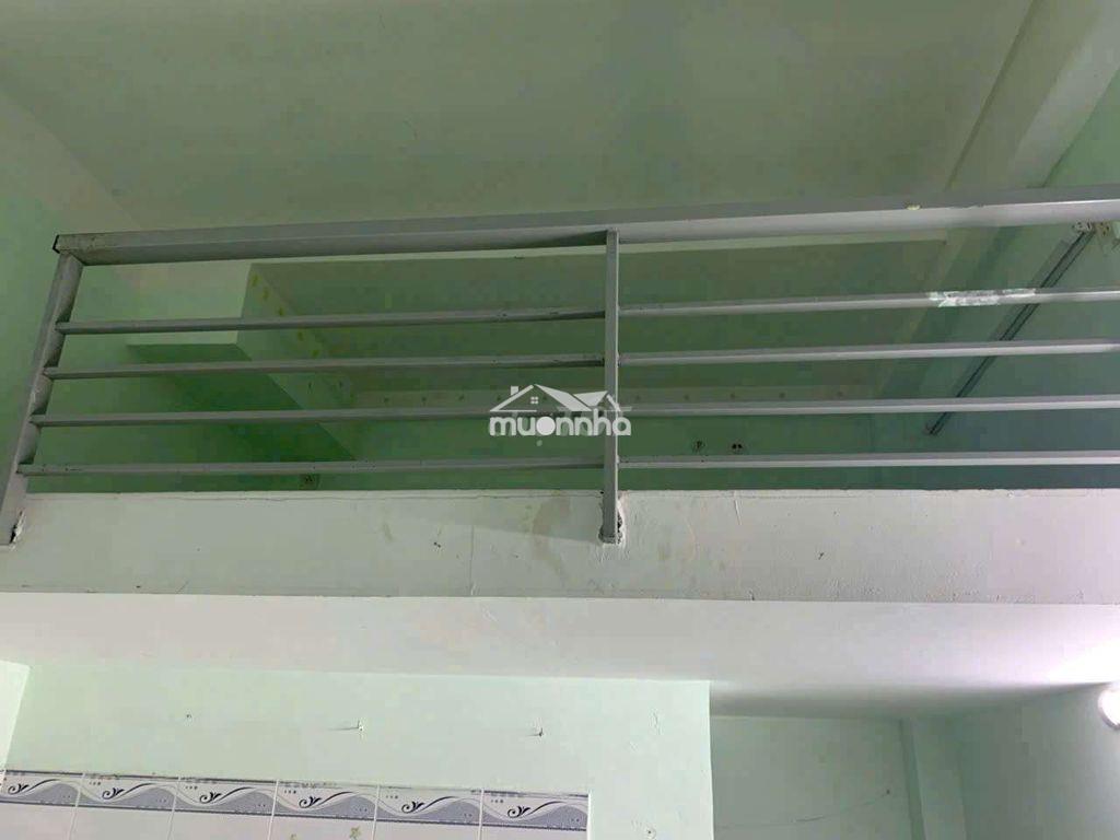 Cho thuê phòng rẻ nhất q8- có cửa sổ - ban công - 2
