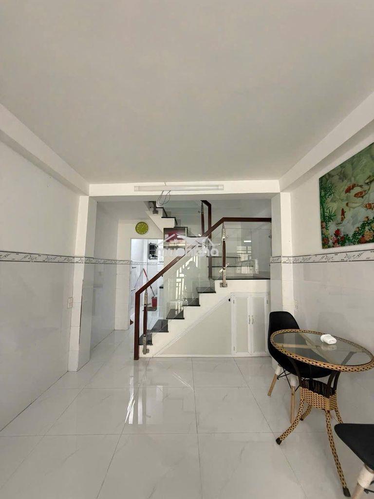 Cho thuê nhà nguyên căn bạch đằng, 2 tầng 2pn, ở ngay