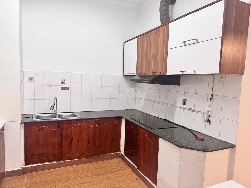 Bán chung cư 82m2 chính chủ - 4