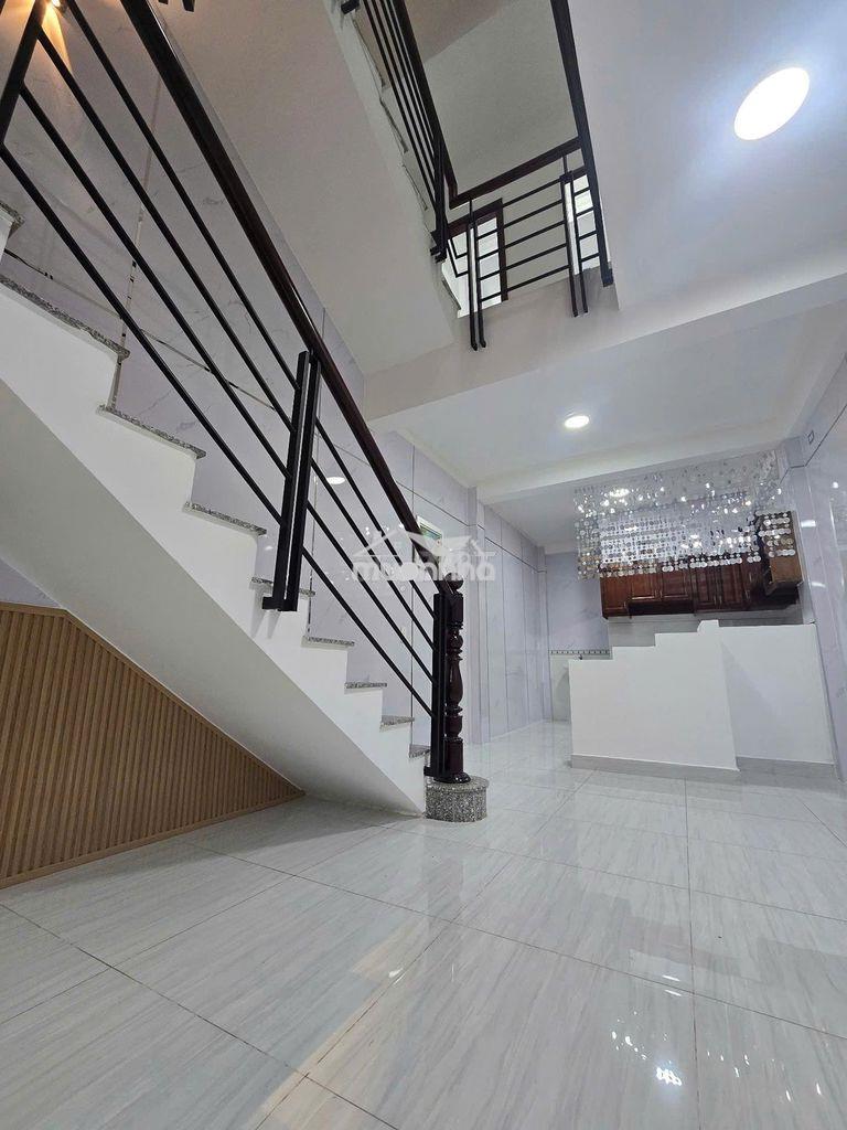 Siêu phẩm 3 tầng-có 1 không 2- hẻm xe hơi-gần phú mỹ hưng-43m2-5tỉ95 - 4