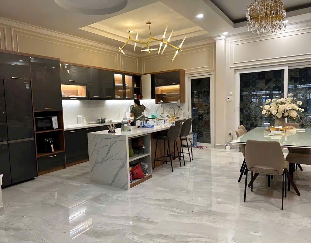 Cần cho thuê villa ngang 7m hxh 14/2a nhất chi mai p.13 q.tân bình - 3