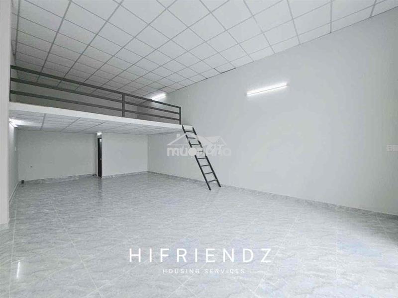 Nhà siêu to có gác lửng phù hợp ở và kinh doanh ở hoà bình đầm sen q11