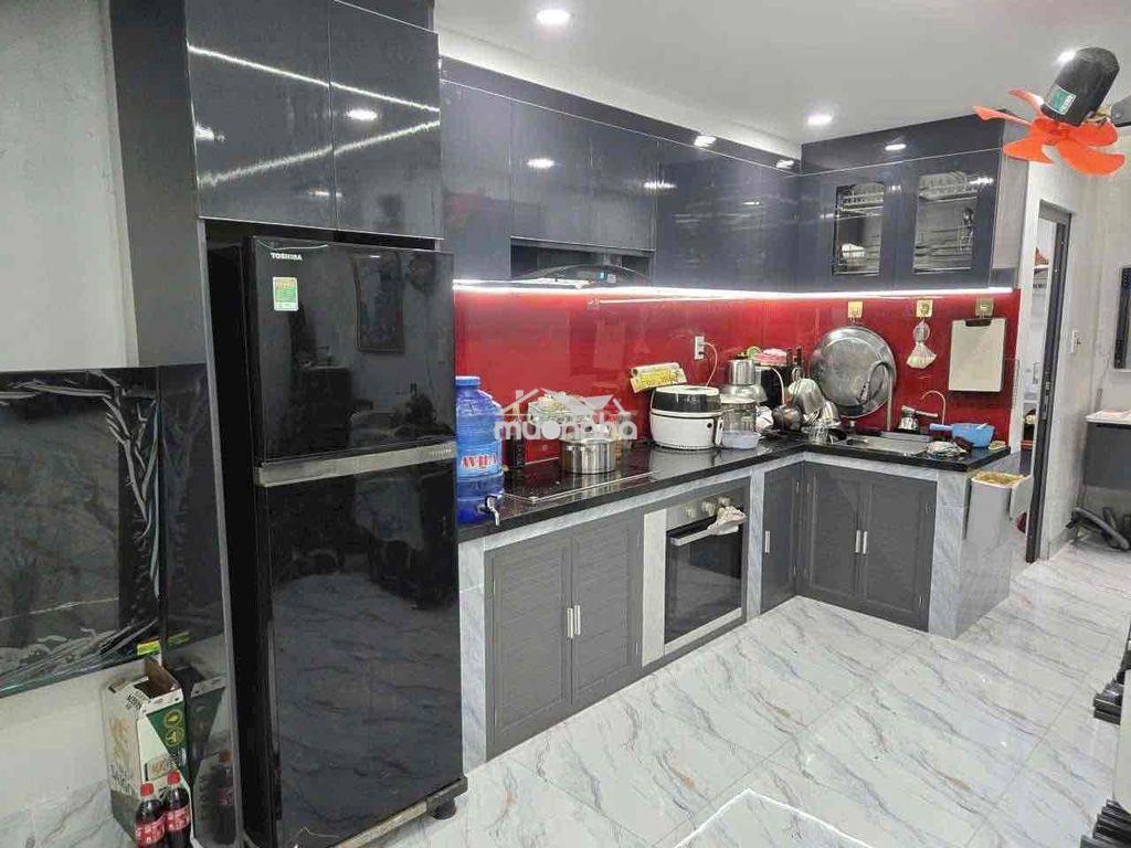 Nhà phú hoà - nhánh nguyễn thị minh khai 200m - nhà sáng sủa 3pngu - 3
