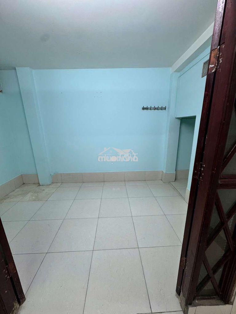 5 phòng 3,5 x 19m gần chợ minh phụng - 2