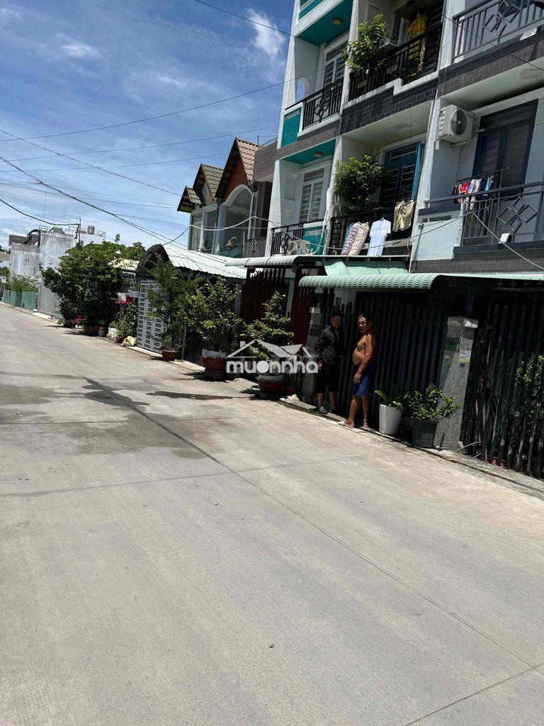 Cần bán nhà hẽm ô tô ,3m x10  có nhiều tiện ich , gần chợ , sieu thi . - 3