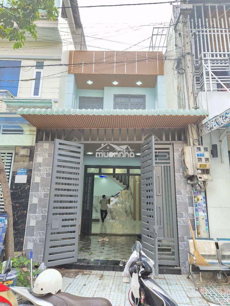 Nhà lầu sổ hồng riêng gần ngã tư chiêu liêu