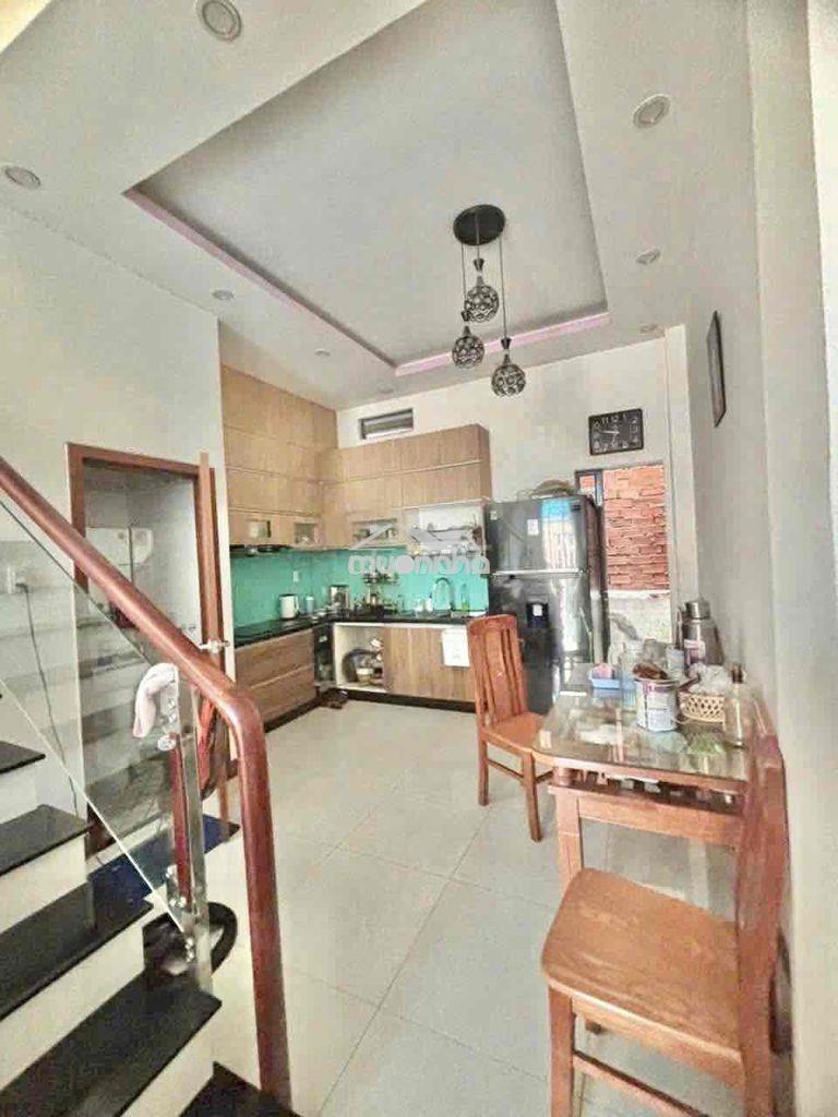 Cho thuê nhà 1 trệt 3 lầu 4pn hẻm 1056 huỳnh tấn phát quận 7 - 4