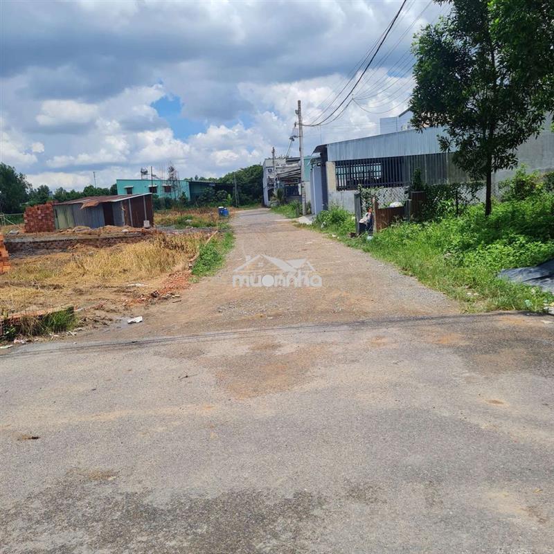 Nền sổ riêng thổ cư dài 50m khu dân cư