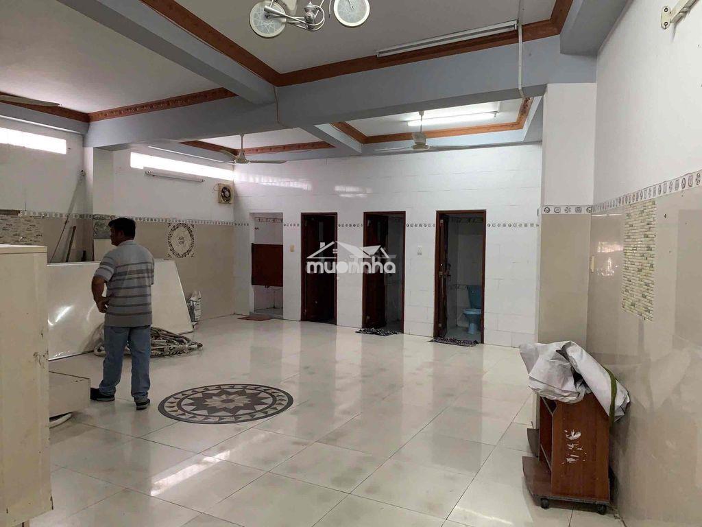 Cho thuê toà nhà mặt tiền trung tâm quận 8 - 3